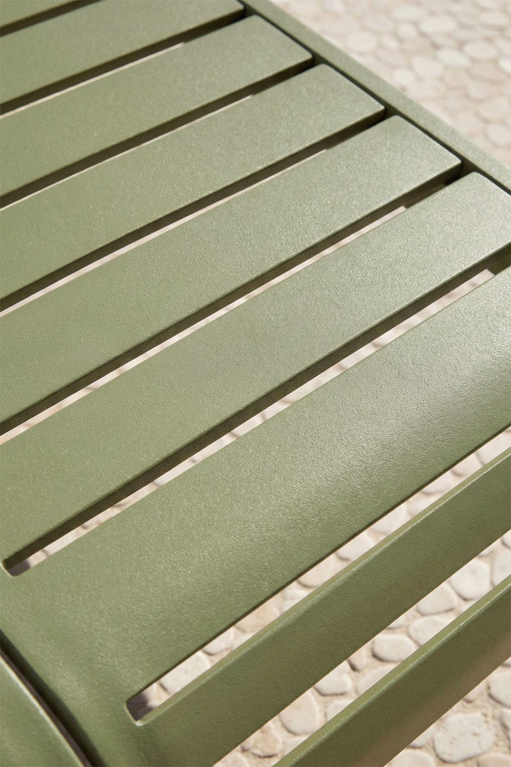 Set de 2 chaises longues inclinables et 2 tables d'appoint en acier Marietta, image de la galerie 2