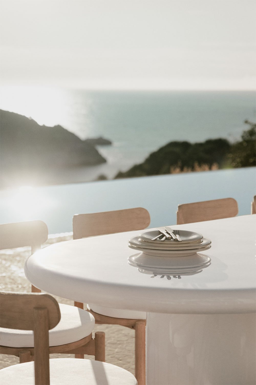 Table de jardin ovale 260x110 cm en ciment Aurean, image de la galerie 2