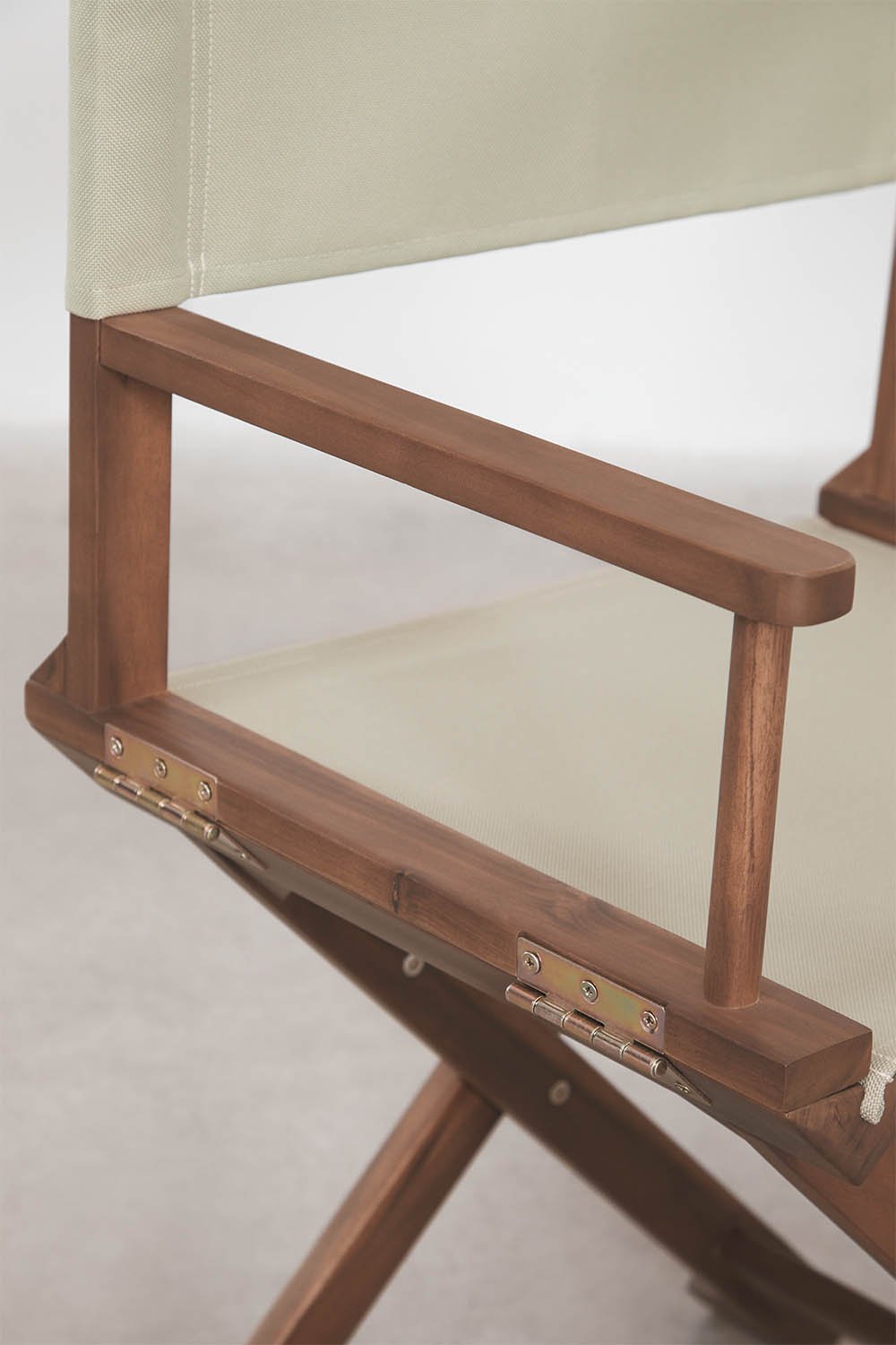 Pack de 4 chaises de réalisateur pliantes en bois d'acacia Ridley, image de la galerie 4