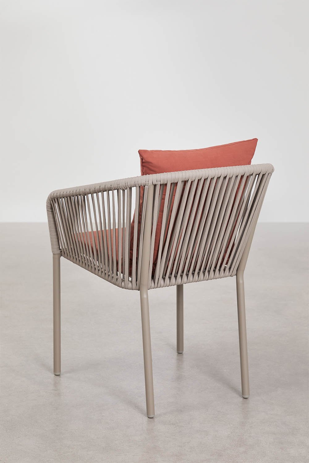 Ensemble de table rectangulaire 160x90 cm et 4 chaises de jardin en corde tressée Arhiza Classic, image de la galerie 7