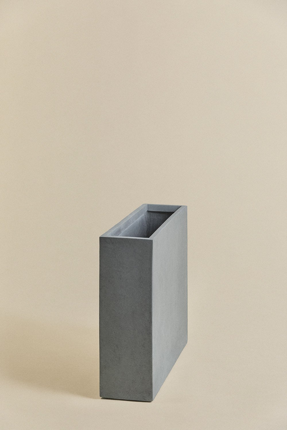 Poterie d'extérieur en ciment Neyrua, image de la galerie 2