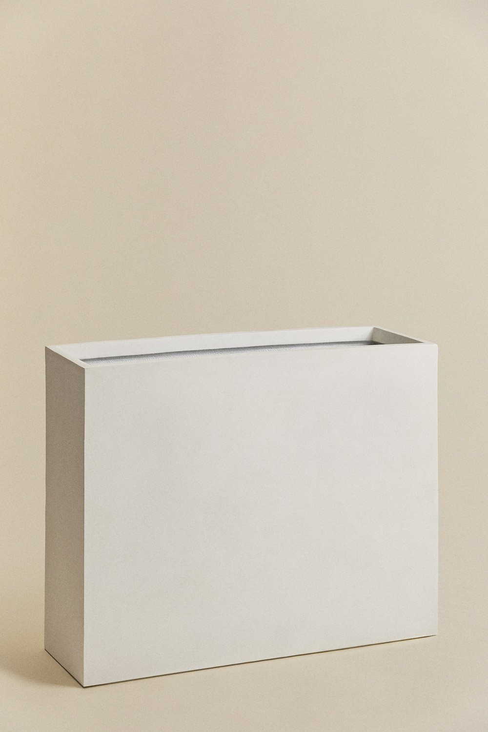 Pot de fleurs en ciment Neyrua, image de la galerie 1