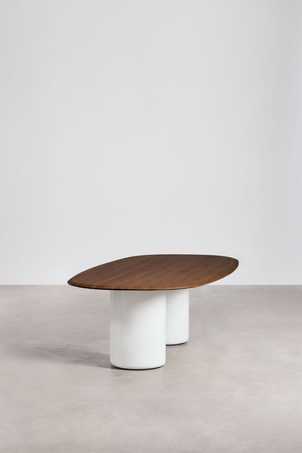 Table à manger ovale en MDF et ciment Lysander, image de la galerie 2