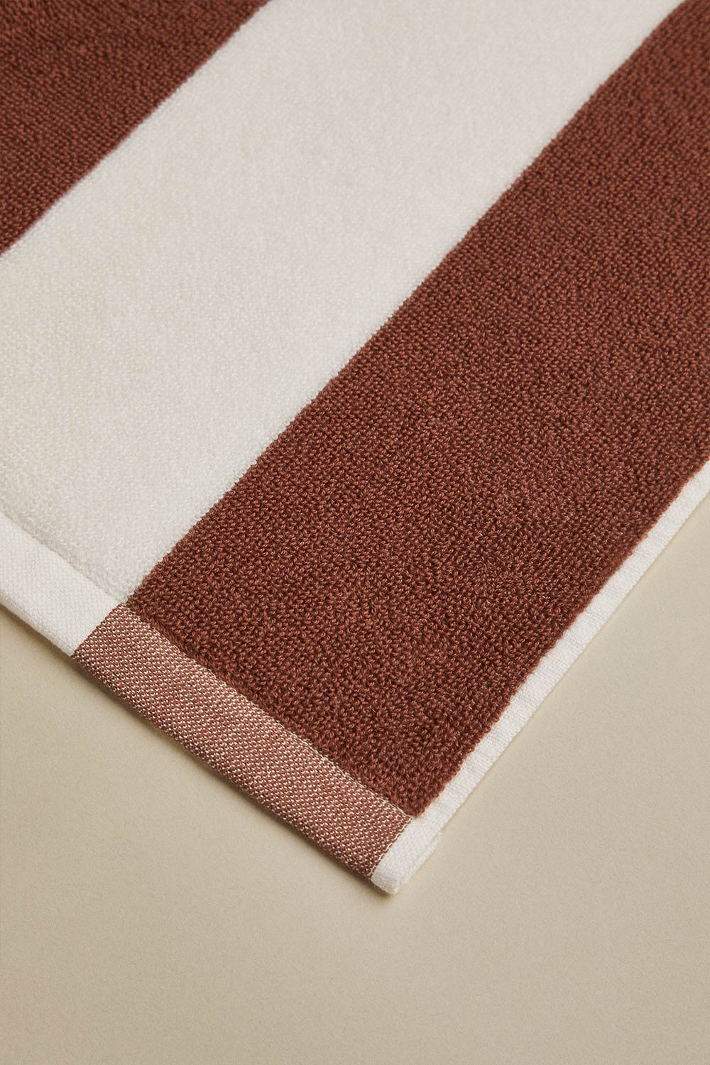 Serviette de plage en coton Gampola, image de la galerie 3