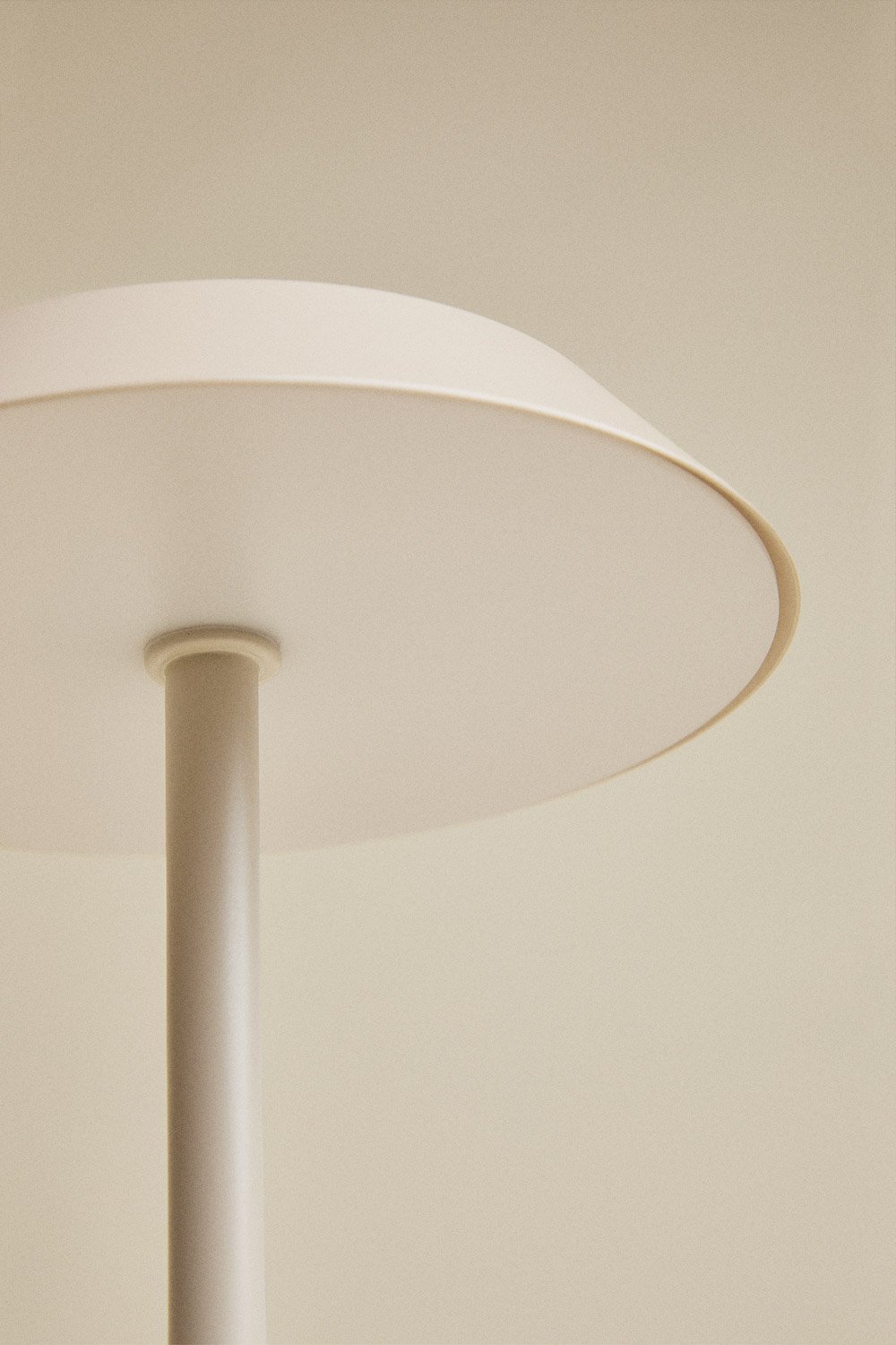 Lampe de table LED sans fil en fer Oravella, image de la galerie 6