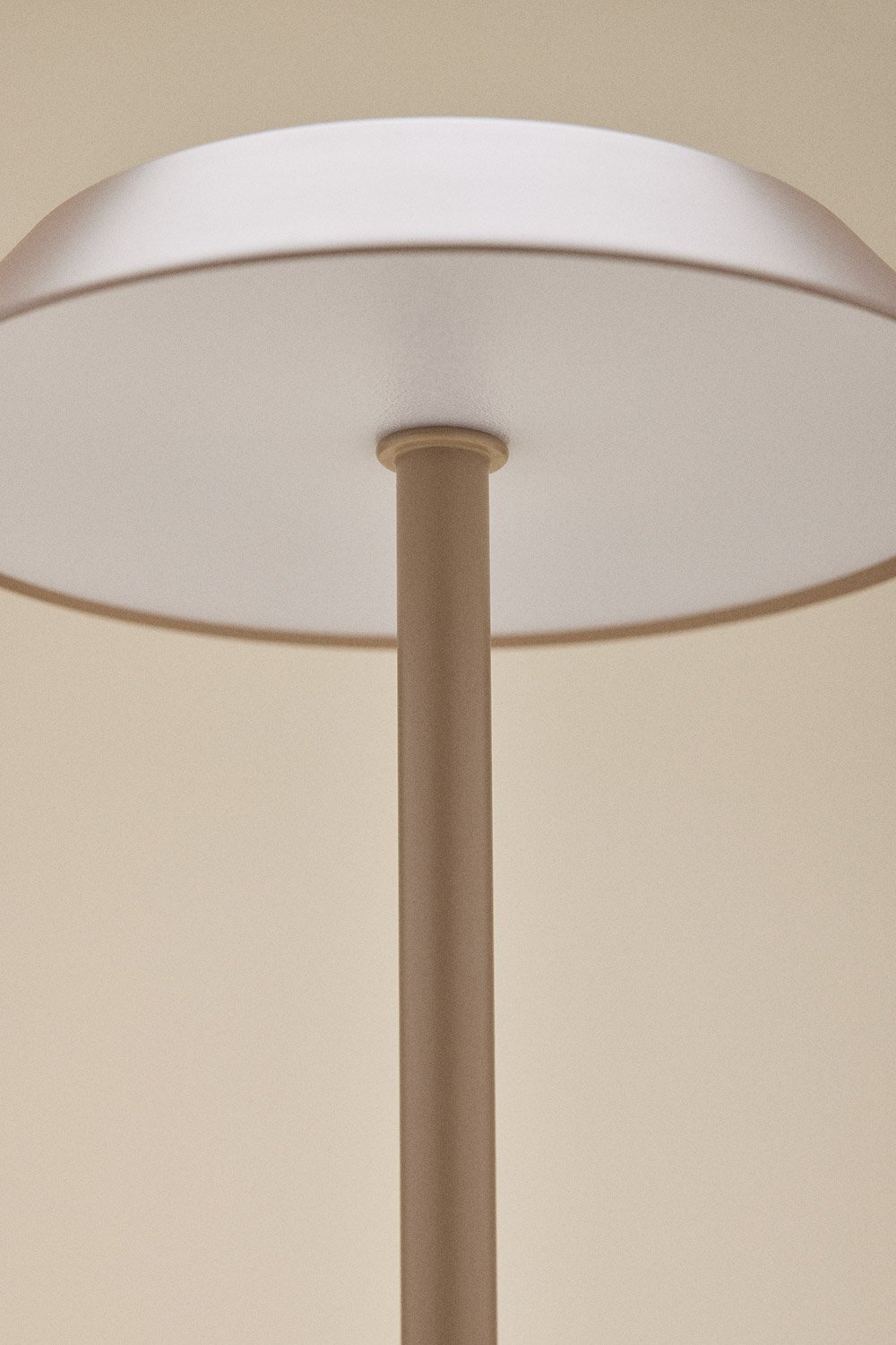 Lampe de table LED sans fil en fer Oravella, image de la galerie 4