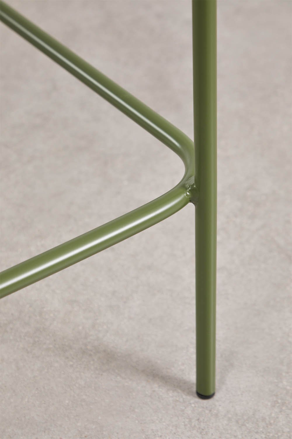 Pack de 4 tabourets de jardin hauts empilables en rotin synthétique Reiven, image de la galerie 5