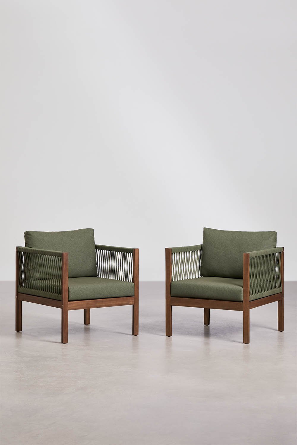 Pack de 2 fauteuils avec accoudoirs en bois d'acacia Branson, image de la galerie 1