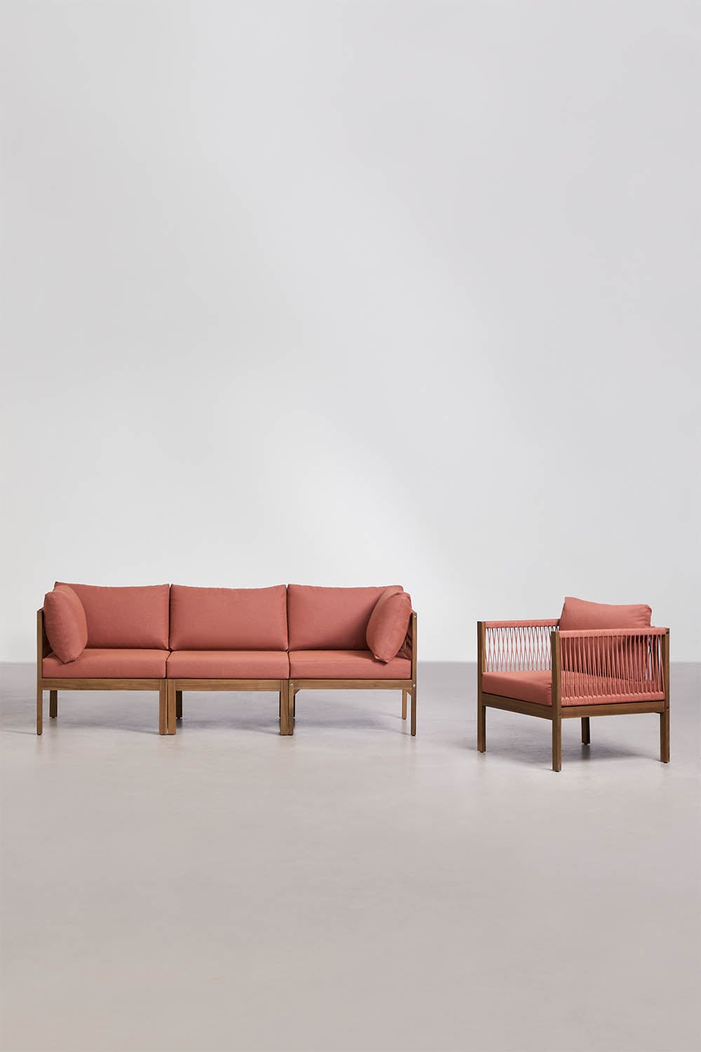 Ensemble de jardin avec canapé modulaire 3 pièces avec accoudoirs et fauteuil en bois d'acacia Branson, image de la galerie 1