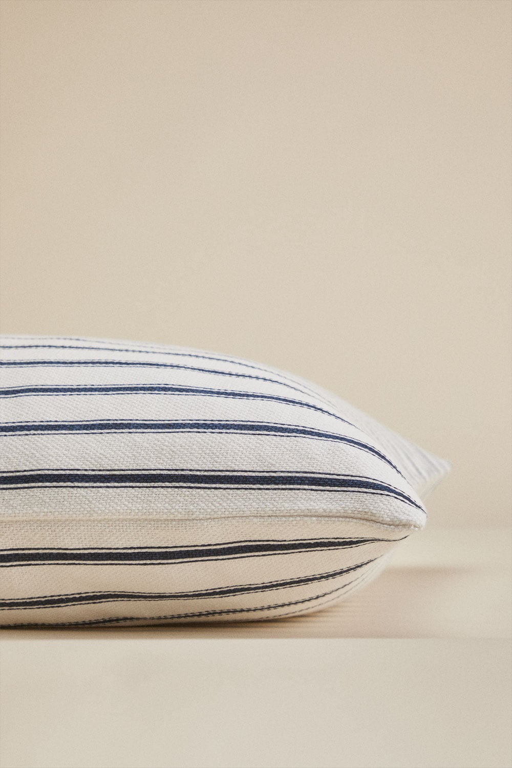 Coussin rectangulaire 30x50 cm en coton Nexu, image de la galerie 5