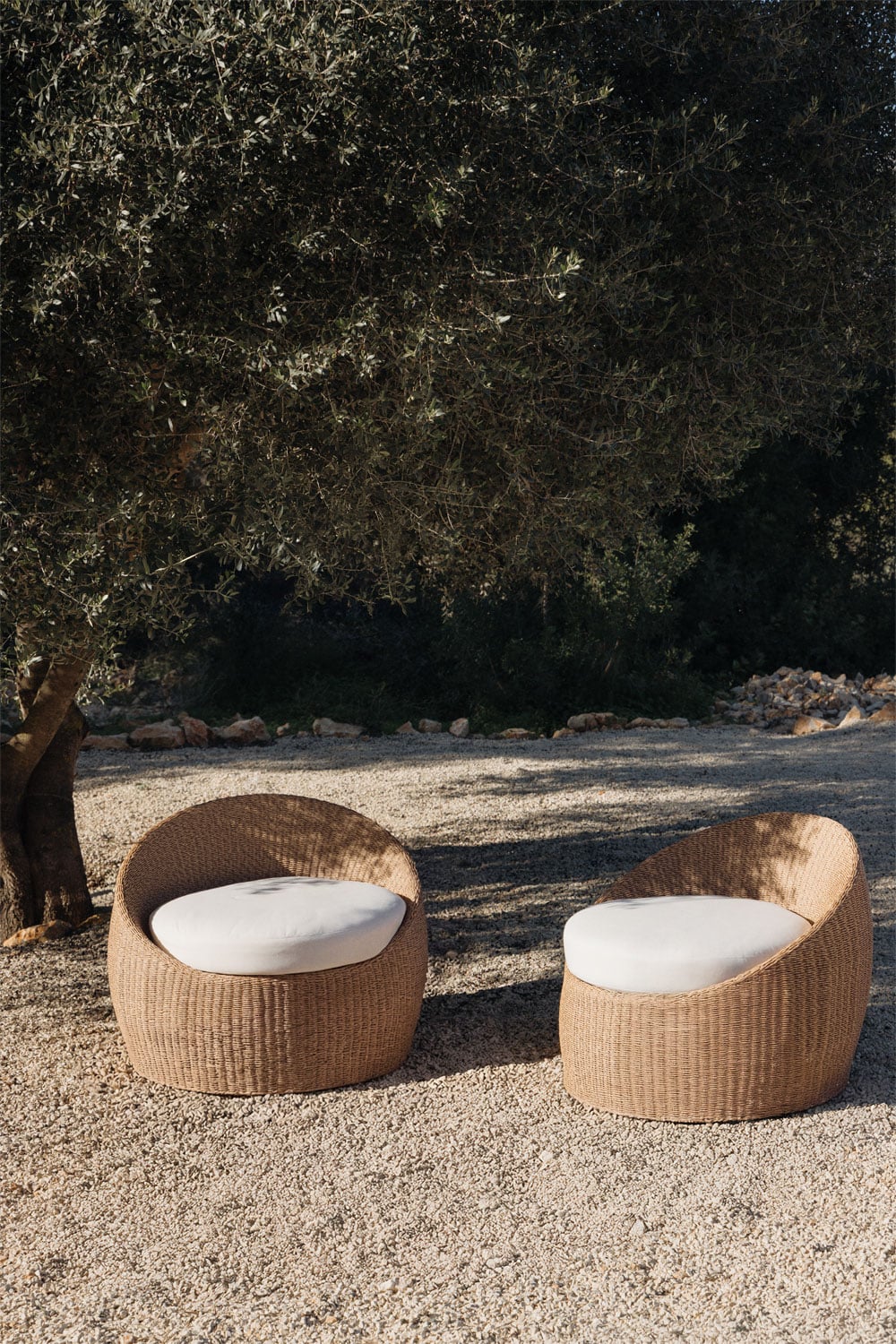 Pack de 2 fauteuils de jardin en rotin synthétique Clarnyx, image de la galerie 1