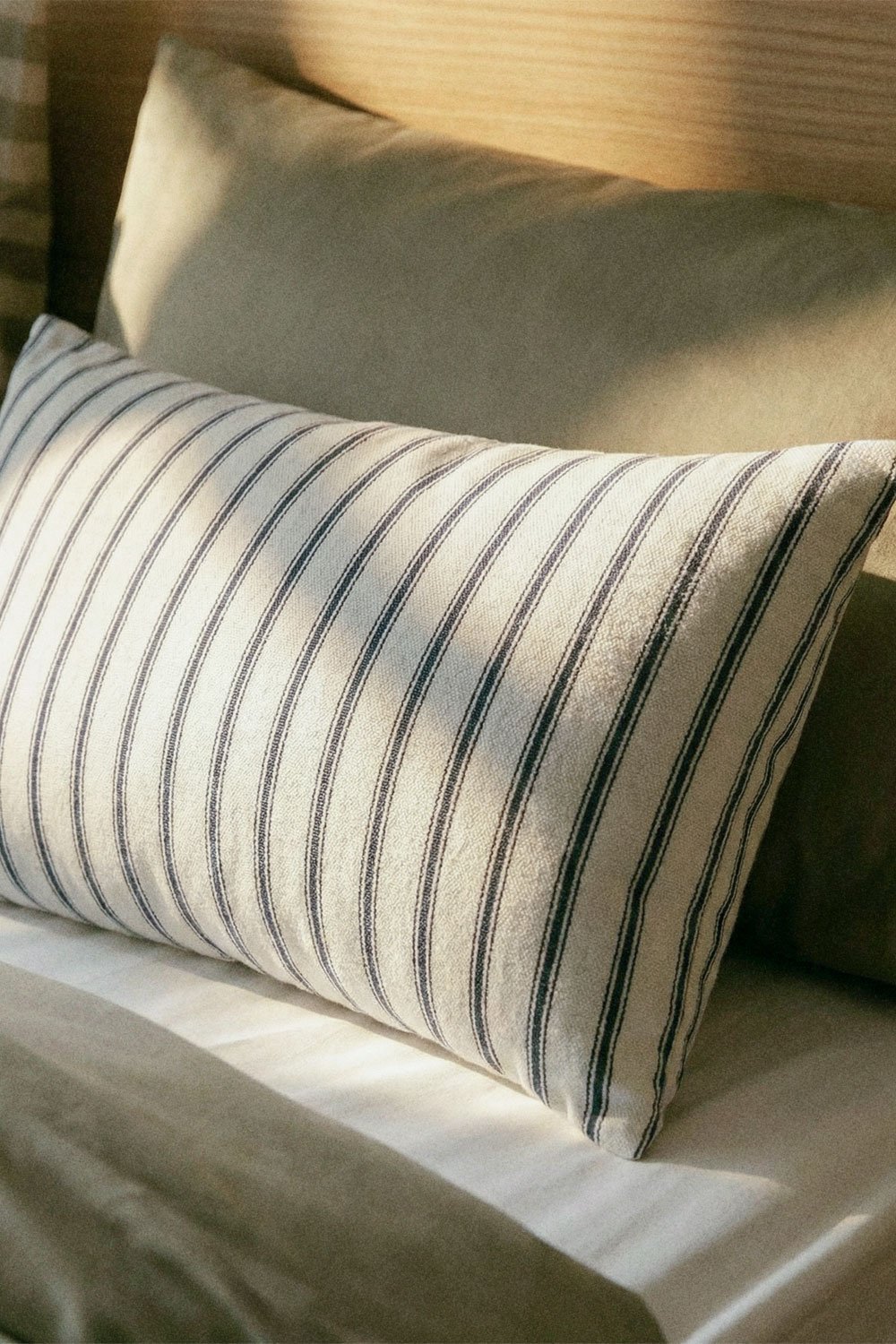 Coussin rectangulaire 30x50 cm en coton Nexu, image de la galerie 2