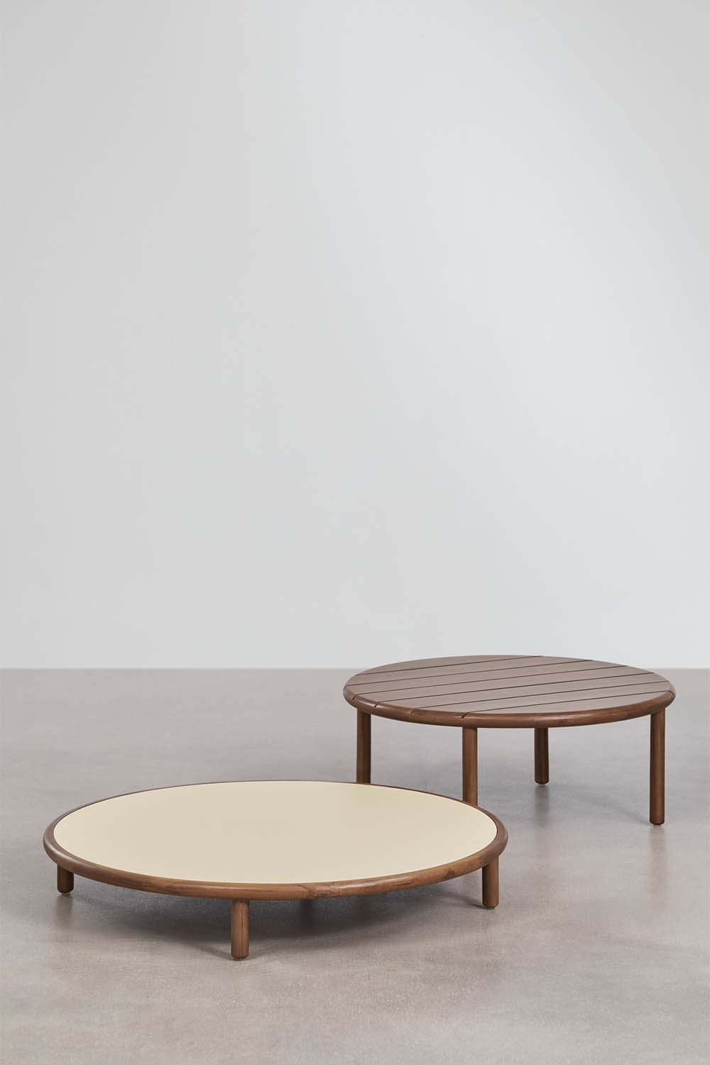 Set de 2 tables basses rondes pour jardin en bois d'acacia Olivia, image de la galerie 1