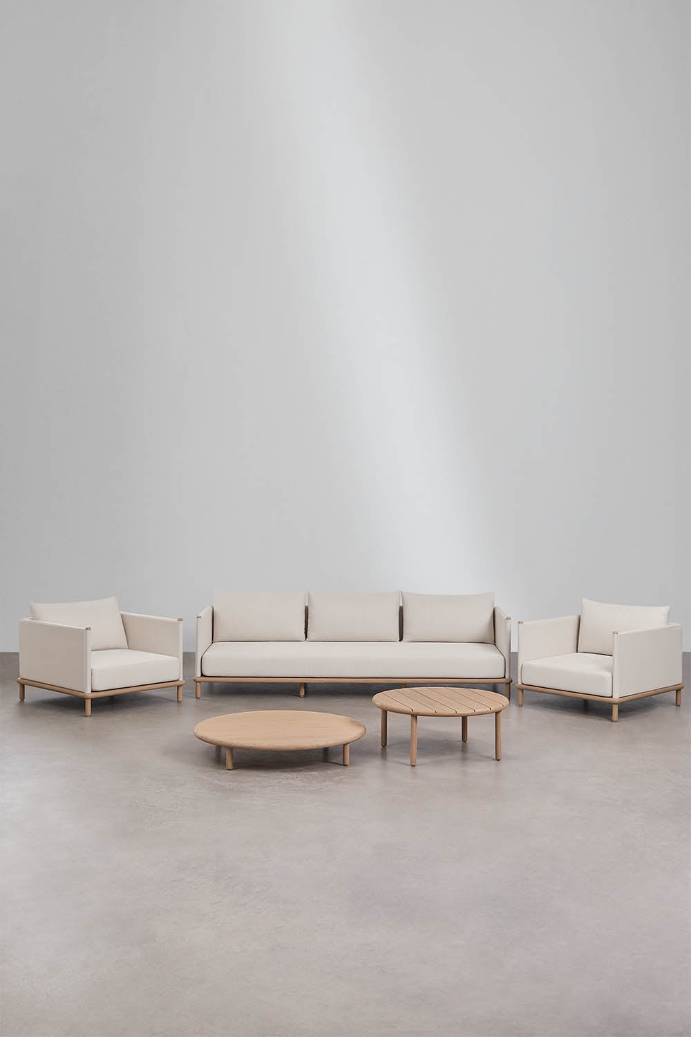 Ensemble de jardin avec canapé 3 places, 2 fauteuils et 2 tables basses rondes en bois d'acacia Olivia, image de la galerie 3