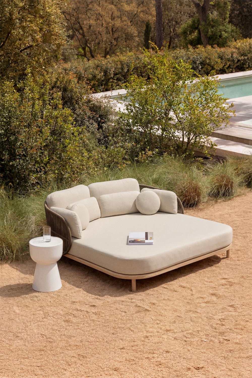 Chaise longue double avec coussins en bois d'acacia et corde tressée Capri, image de la galerie 1