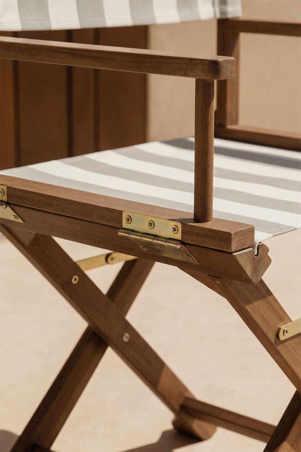 Pack de 4 chaises de réalisateur pliantes de jardin en bois d'acacia Ridley, image de la galerie 2