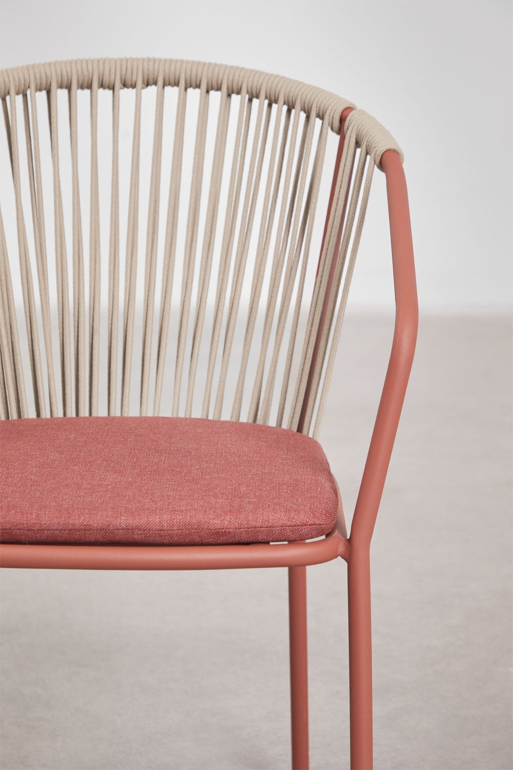 Pack de 4 chaises de jardin empilables en acier et corde tressée Oklahoma, image de la galerie 4