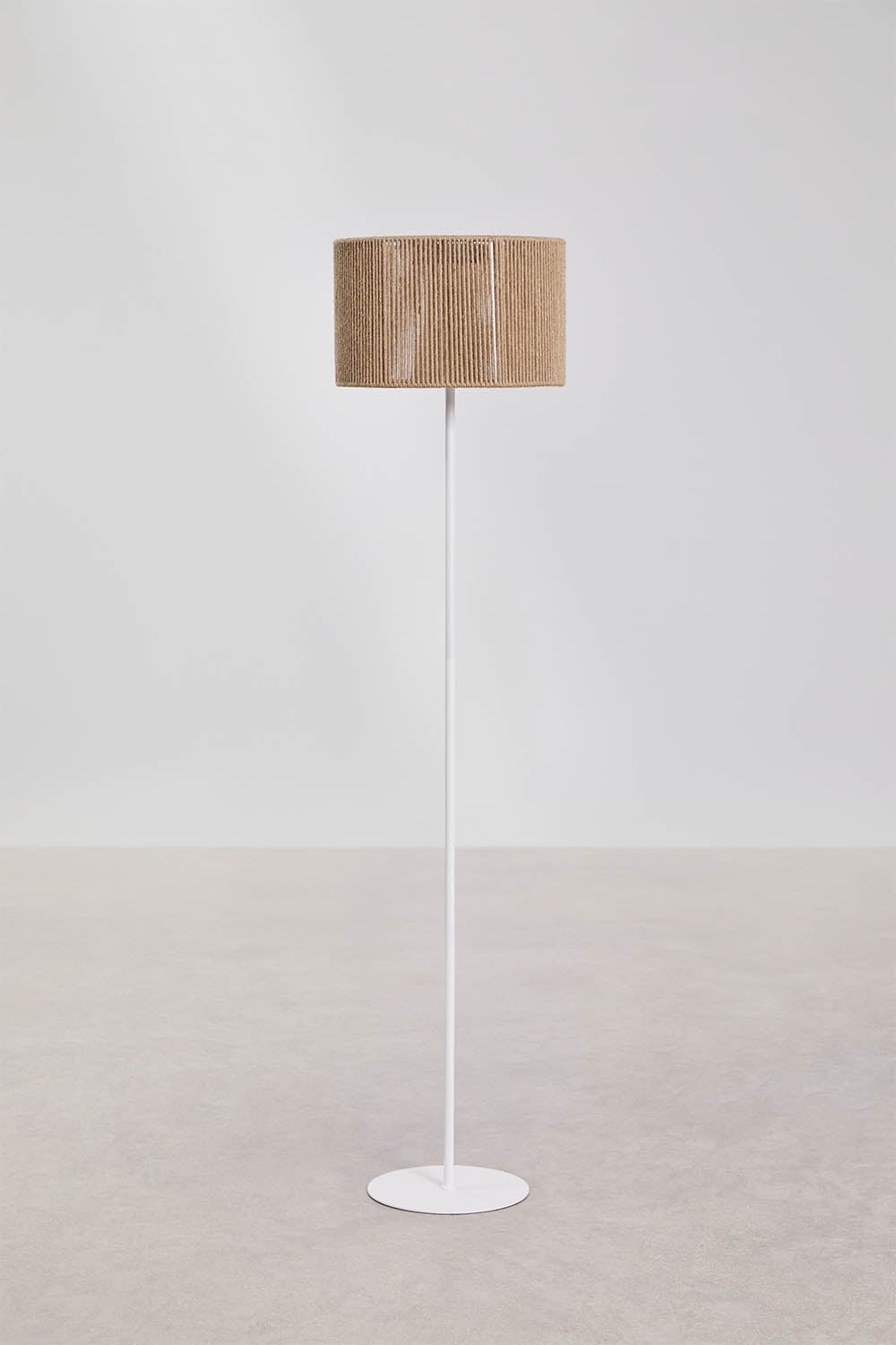 Lampe sur pied solaire LED sans fil pour extérieur en fer et corde tressée Krabi, image de la galerie 1