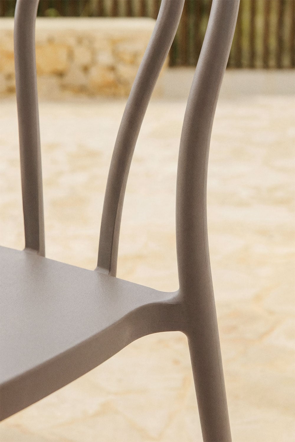 Chaise de jardin empilable en polypropylène Mizzi, image de la galerie 2