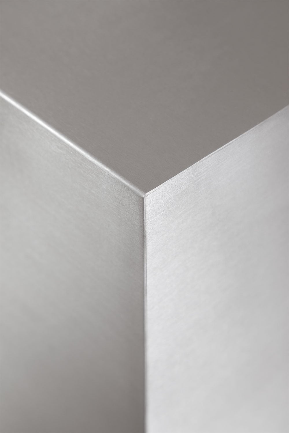 Table d'appoint carrée 35x35 cm en acier inoxydable Iuraima, image de la galerie 3