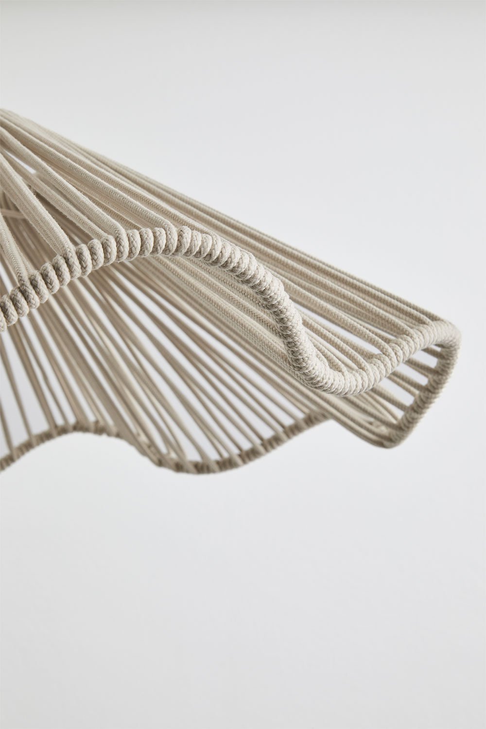 Lampe suspendue de plafond pour extérieur en fer et corde tressée Kirinda, image de la galerie 4