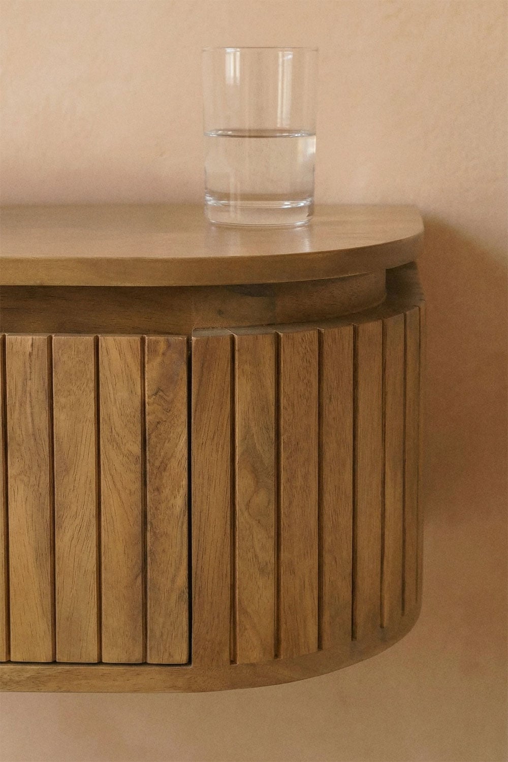 Table de chevet flottante 55x35 cm en bois de manguier Analis, image de la galerie 2