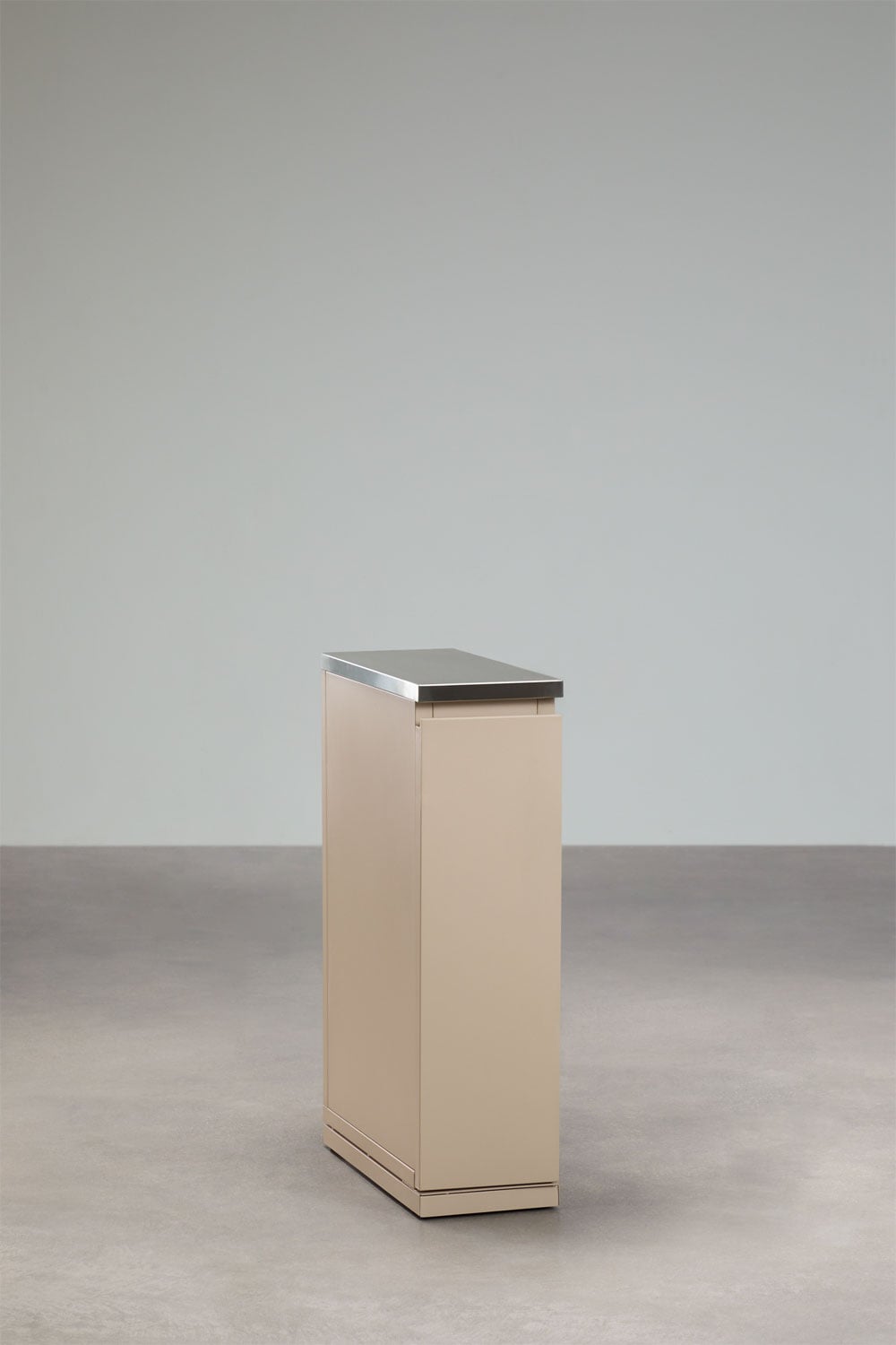 Cuisine modulaire d'extérieur 4 pièces avec évier, rangement et barbecue au charbon en acier Rivana, image de la galerie 9