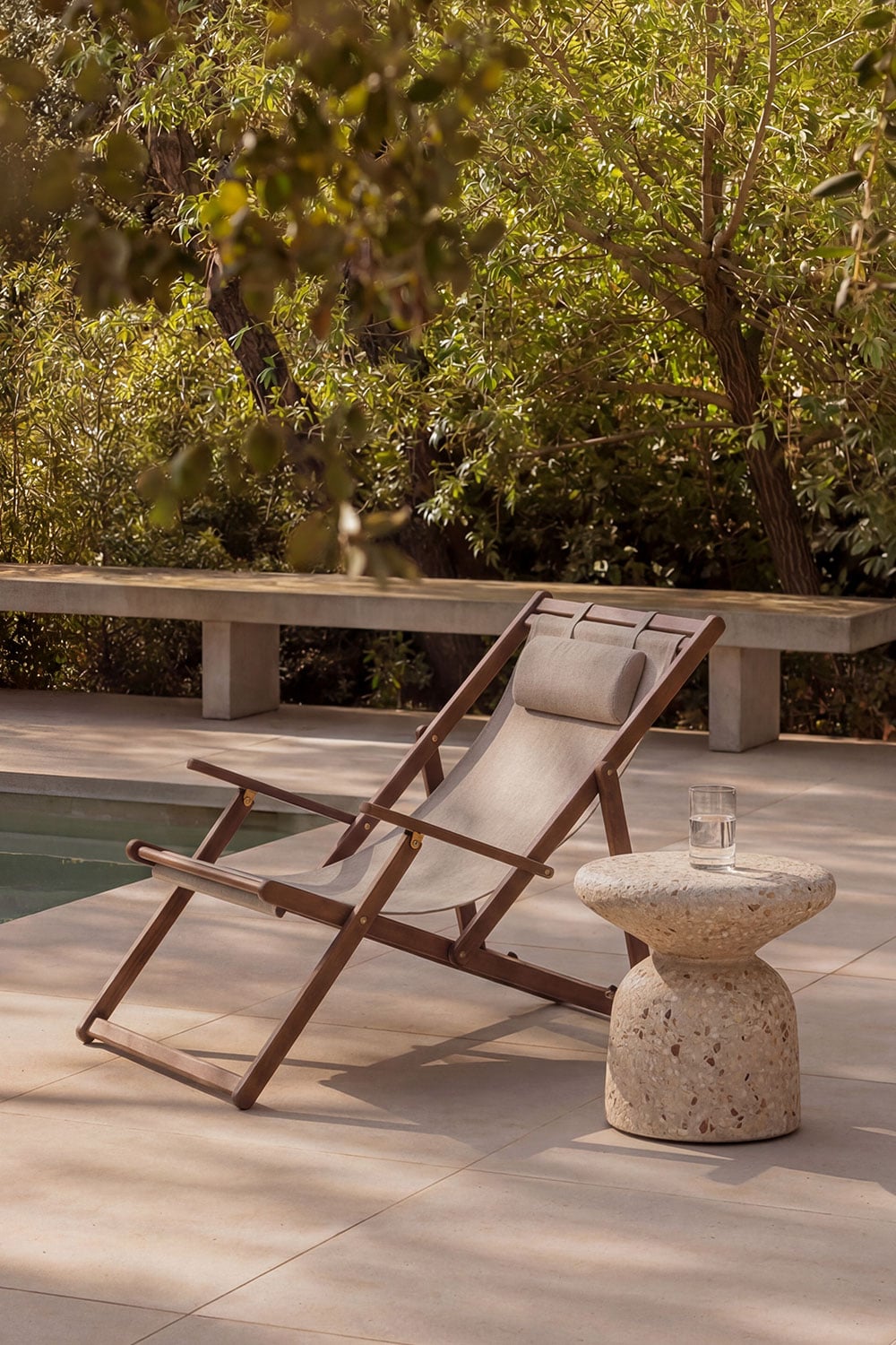 Hamaca pliante en bois d'acacia avec coussin Rondonia, image de la galerie 1