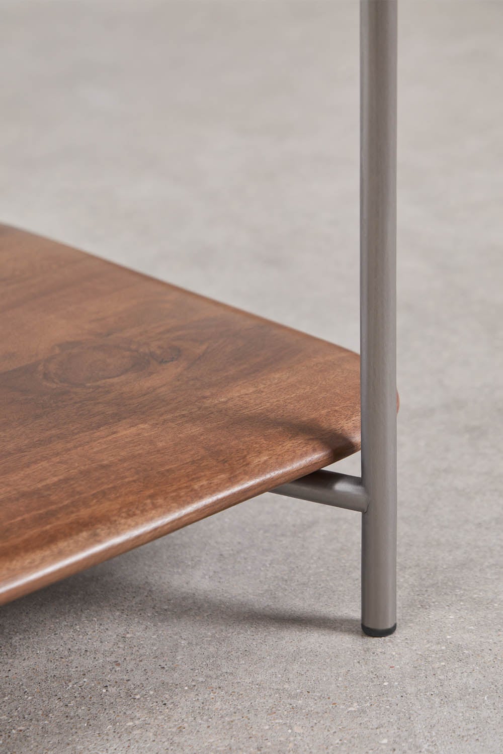 Table d'appoint 45x45 cm en bois de manguier et acier inoxydable Vimara, image de la galerie 6