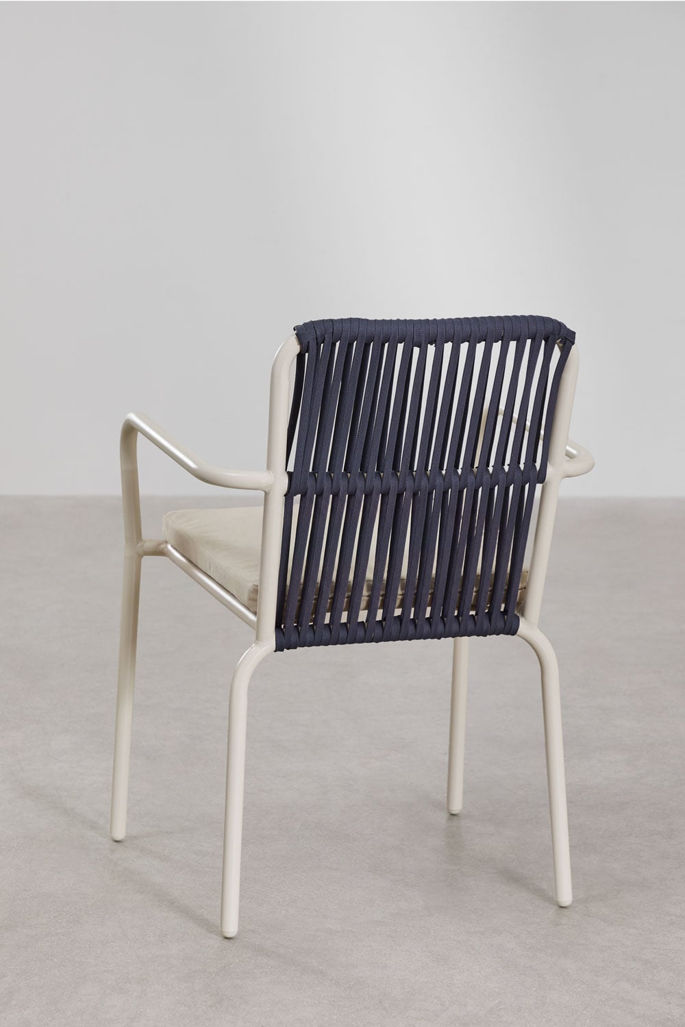 Pack de 4 chaises de jardin empilables avec accoudoirs en aluminium Alberta, image de la galerie 5