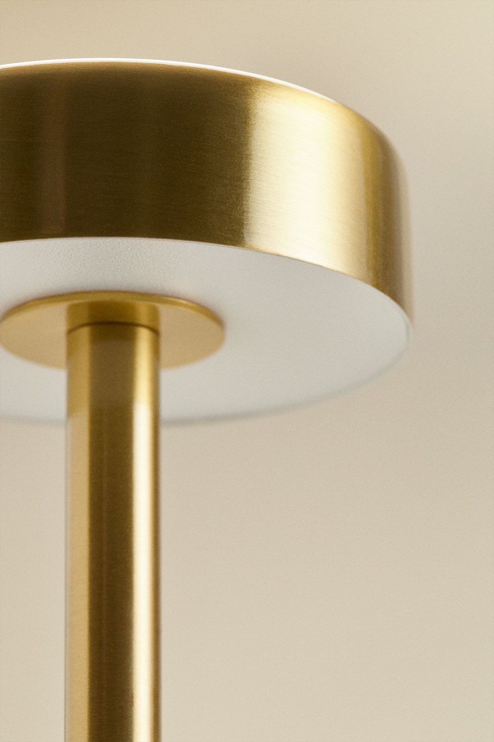 Lampe de table LED sans fil en fer et pierre naturelle Arianny, image de la galerie 3