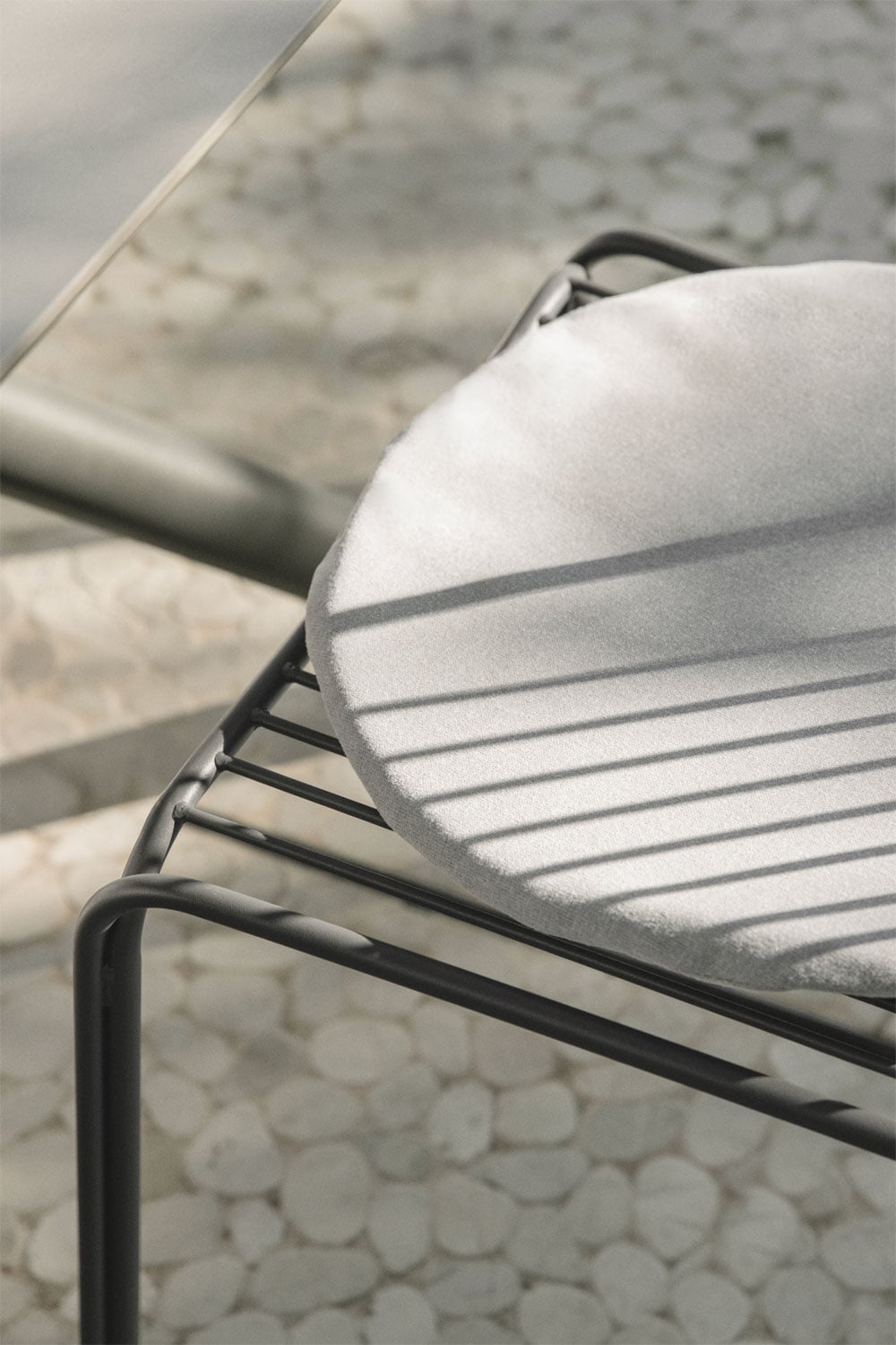 Chaise de jardin en acier Anerina, image de la galerie 2