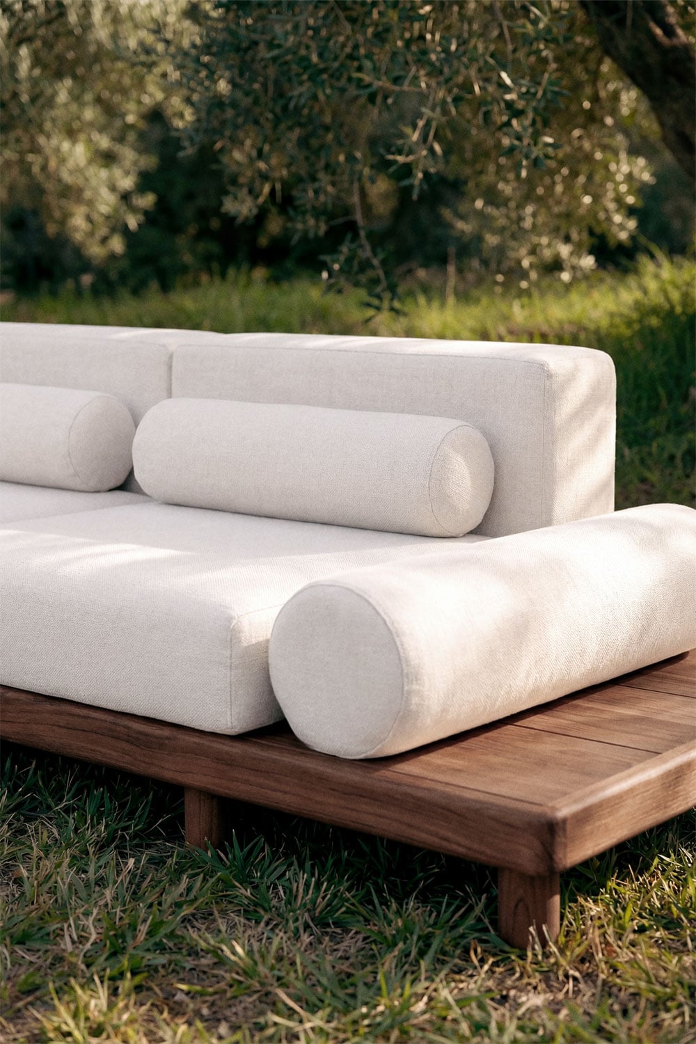 Canapé d'angle modulaire de jardin 3 pièces avec table d'appoint latérale en acacia Edrien, image de la galerie 2