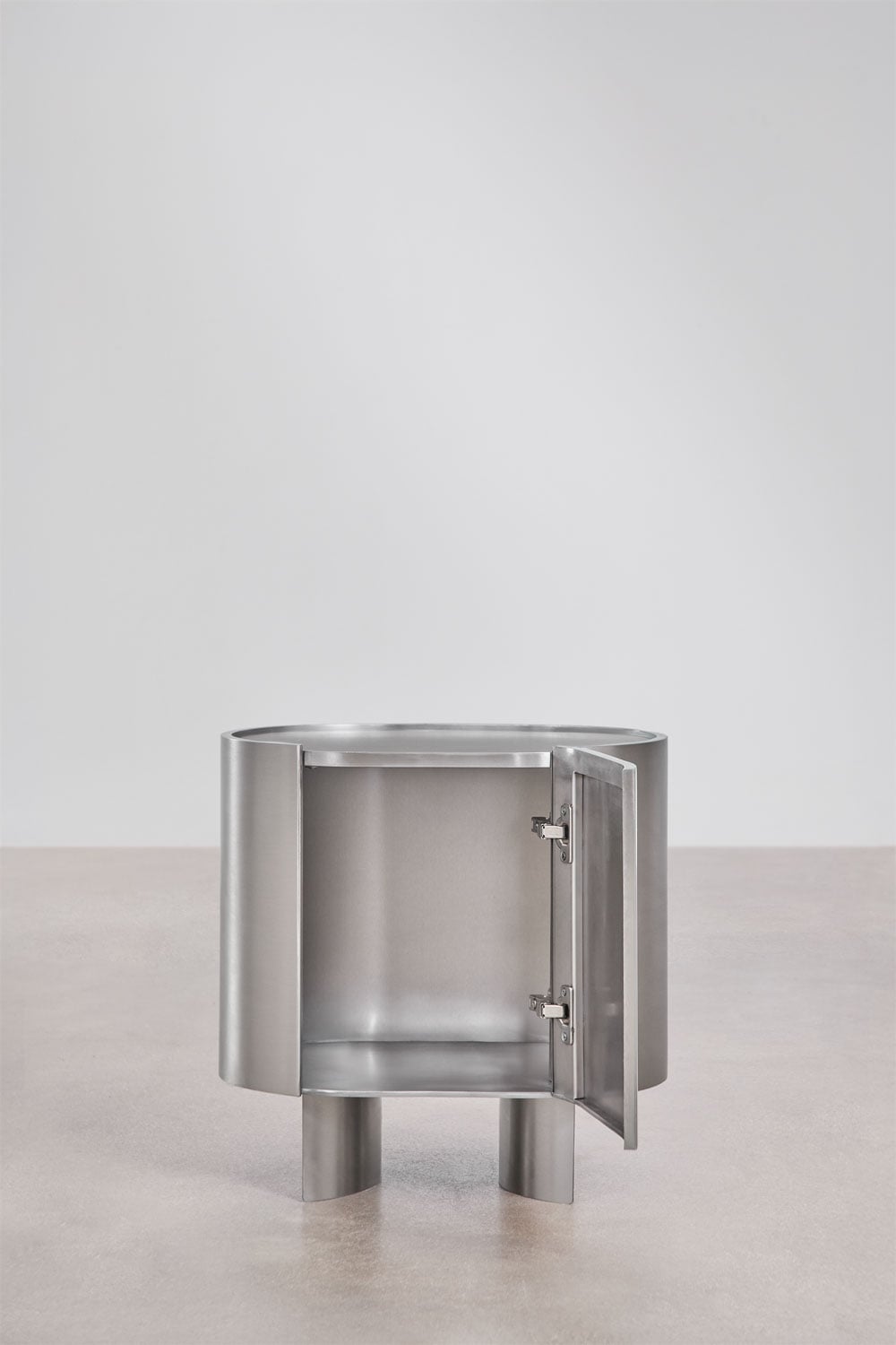 Pack de 2 tables de chevet ovales 50x35 cm en acier inoxydable Luena, image de la galerie 3