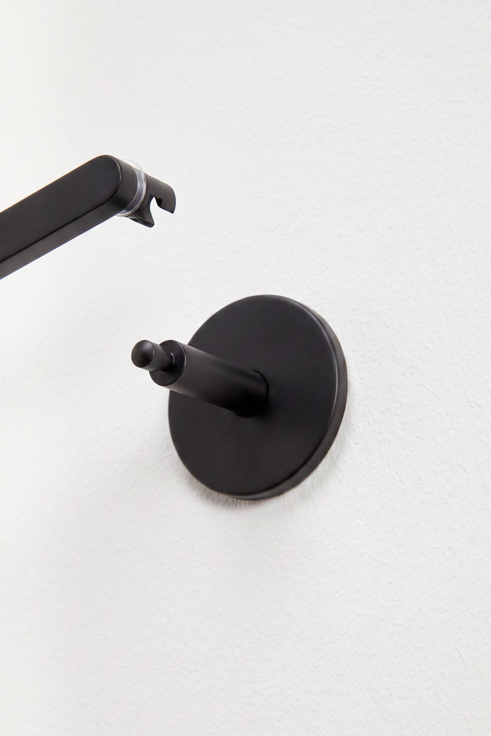 Porte-rouleaux pour salle de bain en acier inoxydable Caldrumi, image de la galerie 4