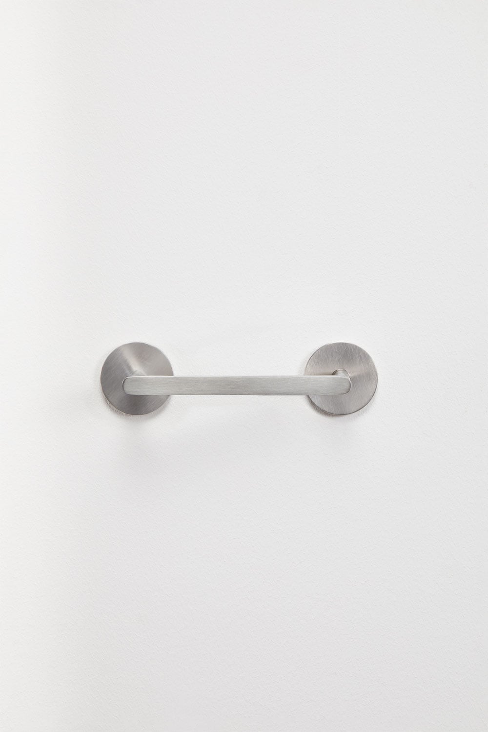 Porte-papier toilette en acier inoxydable gris brossé Caldrumi, image de la galerie 3