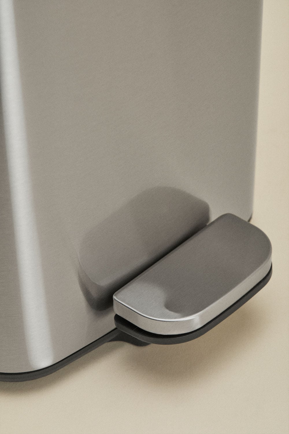 Poubelle à pédale pour extérieur en acier Sosuina, image de la galerie 4