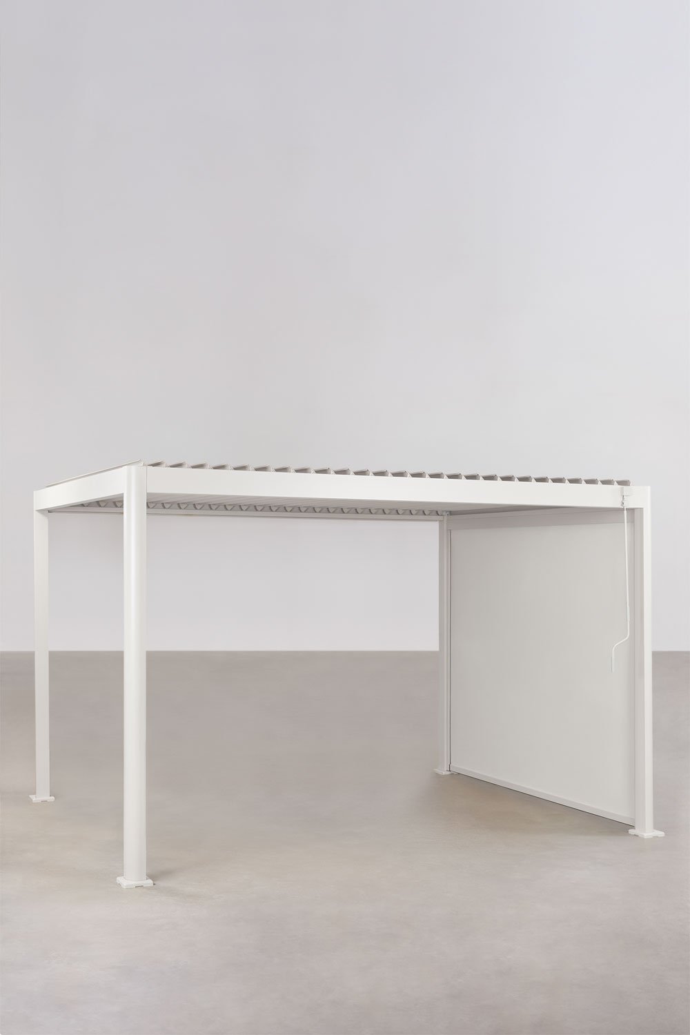 Pergola bioclimatique en aluminium avec lames et store latéral Druvia, image de la galerie 1