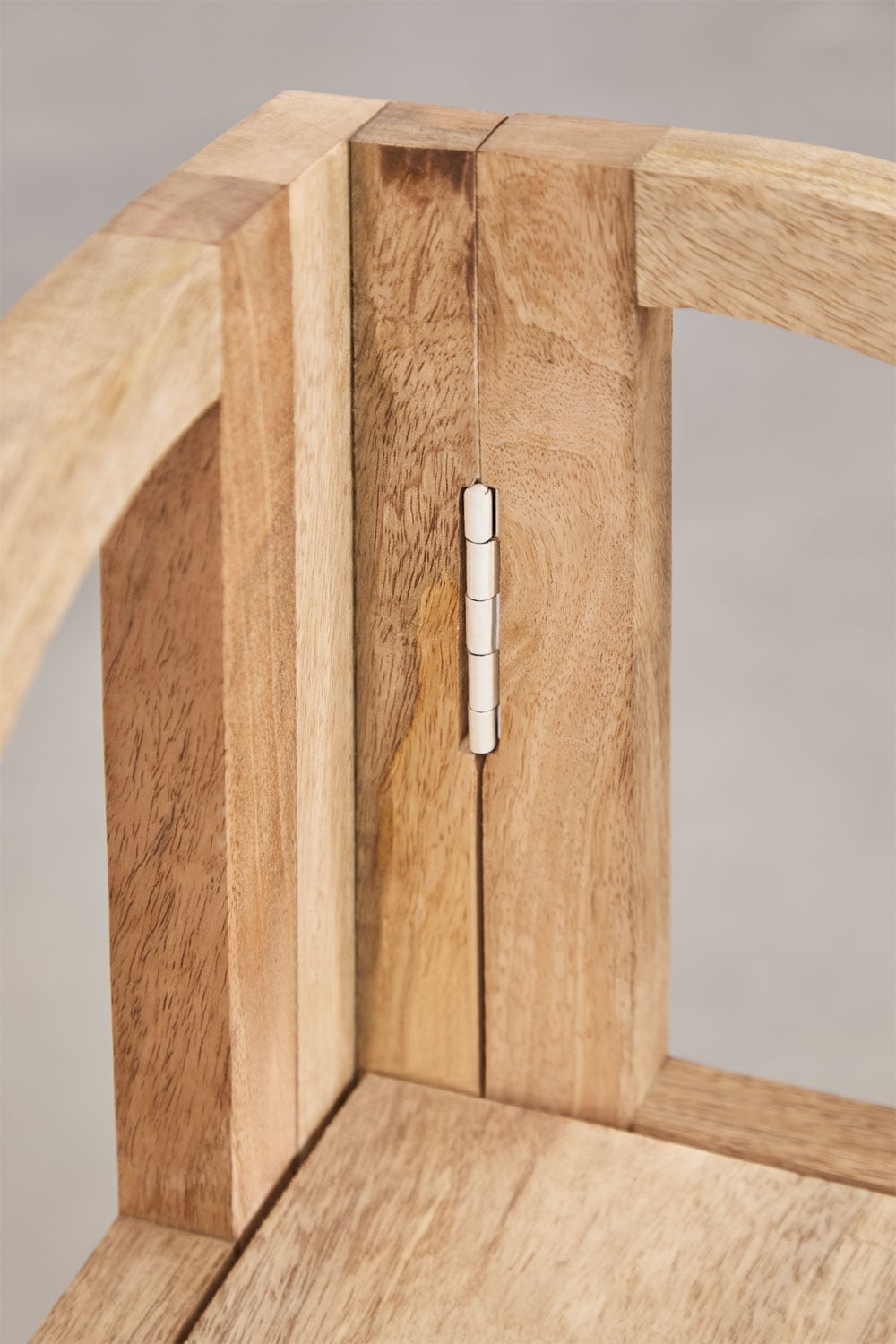 Étagère d'angle en bois de manguier Shelby, image de la galerie 3