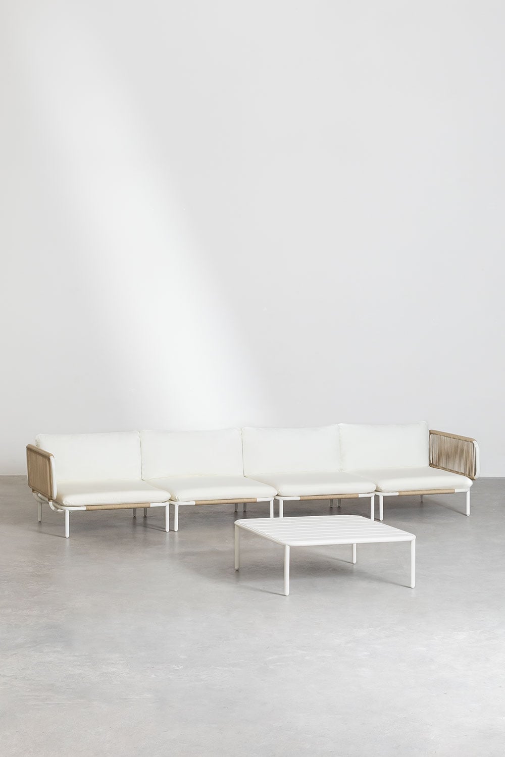 Ensemble de jardin avec canapé modulaire 4 pièces comprenant 2 modules d'angle et une table basse en acier Roubly, image de la galerie 1