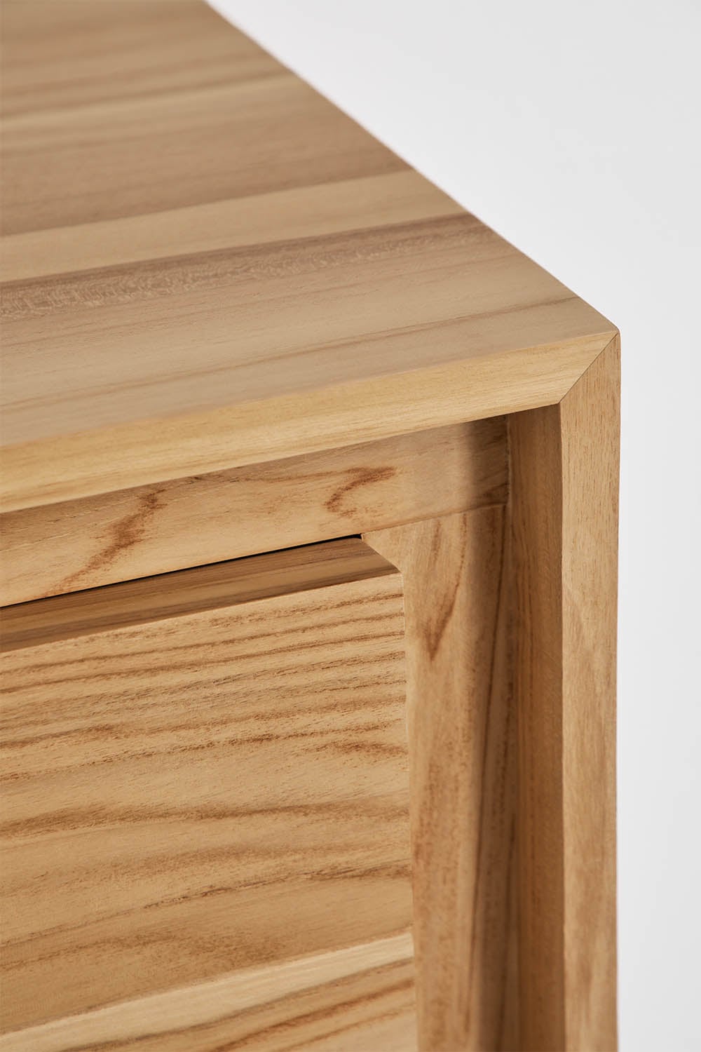 Ensemble de meuble de salle de bain suspendu en bois de teck Jabari, image de la galerie 4