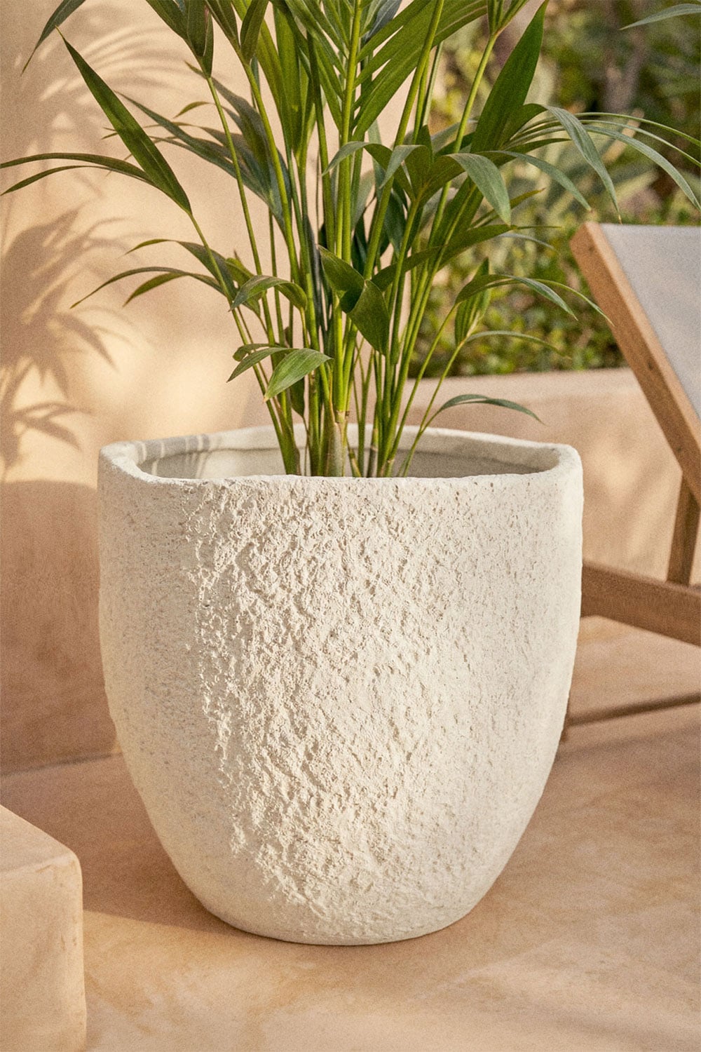 Poterie d'extérieur en ciment Nuria, image de la galerie 2