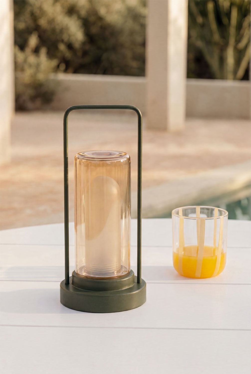 Lampe de table LED sans fil pour extérieur en fer et verre Sorlix, image de la galerie 1