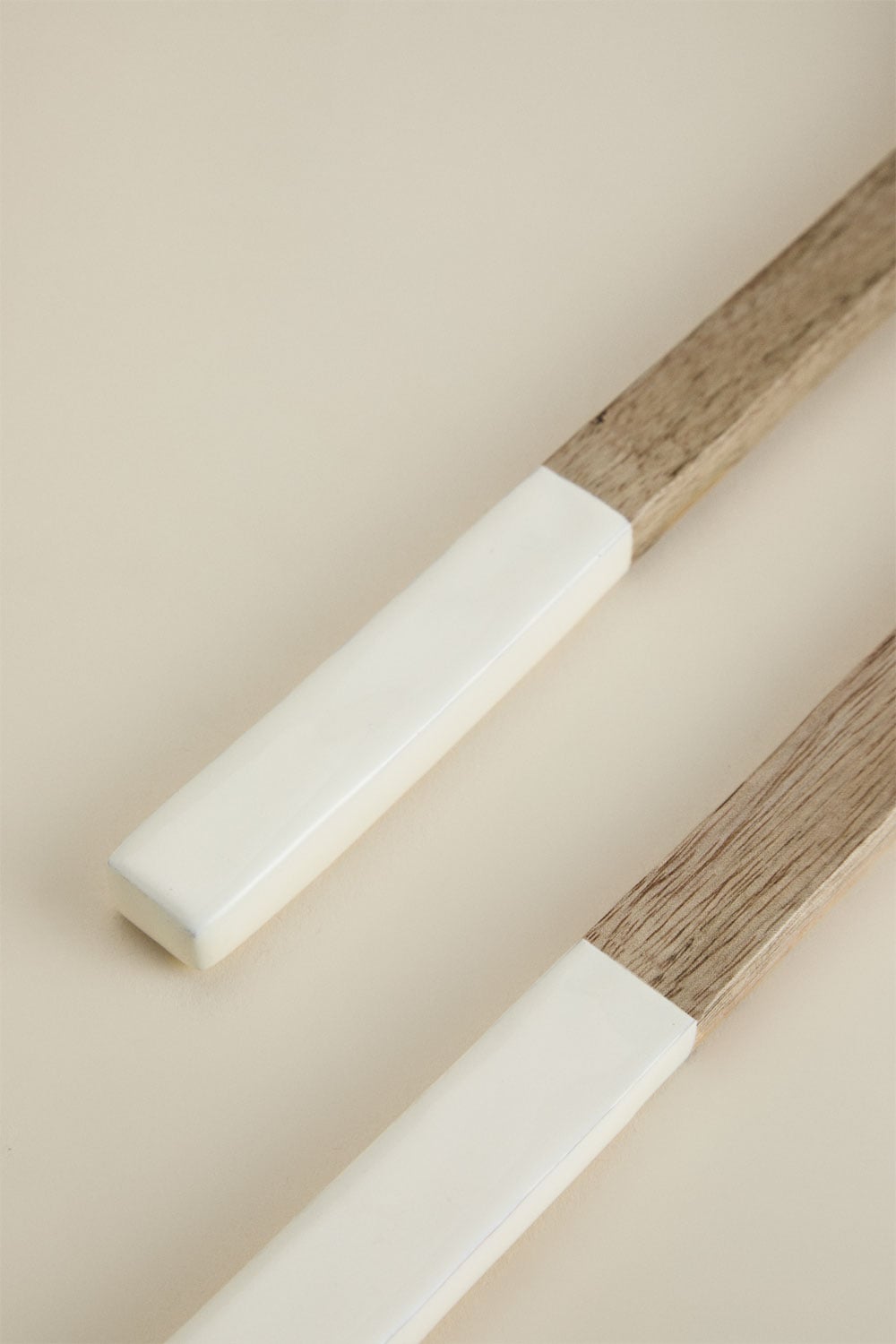 Set de 2 couverts à salade en bois de manguier Fruela, image de la galerie 4