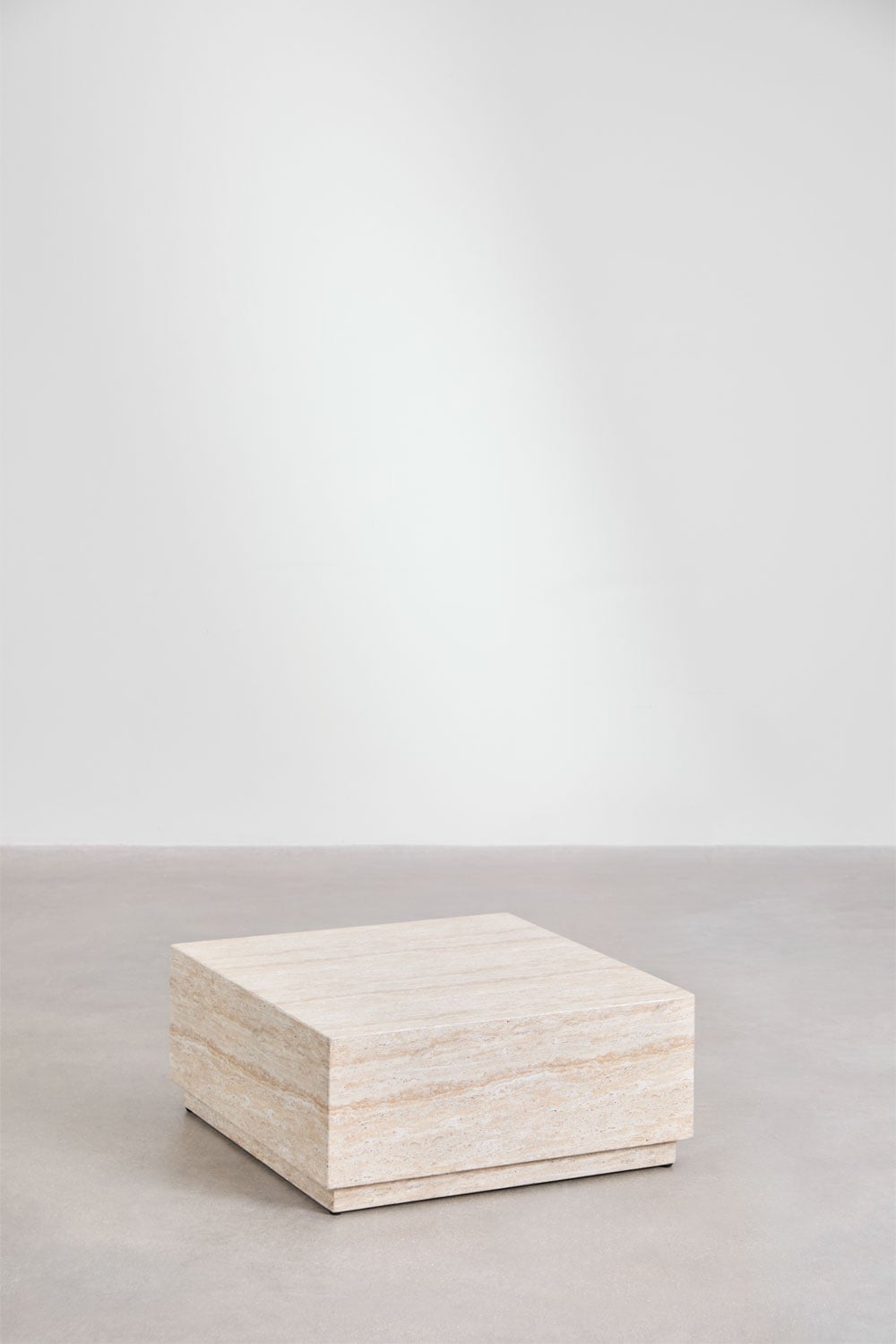 Table basse de jardin carrée 80x80 cm en ciment effet travertin Imala, image de la galerie 1