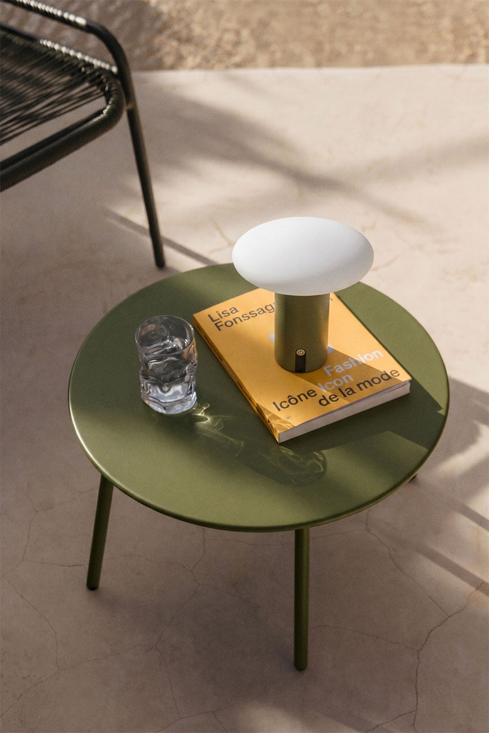 Lampe de table LED sans fil pour extérieur en fer Zosima, image de la galerie 1