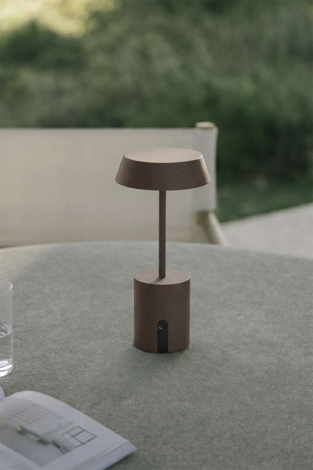 Lampe de table LED sans fil pour extérieur Uliana, image de la galerie 1
