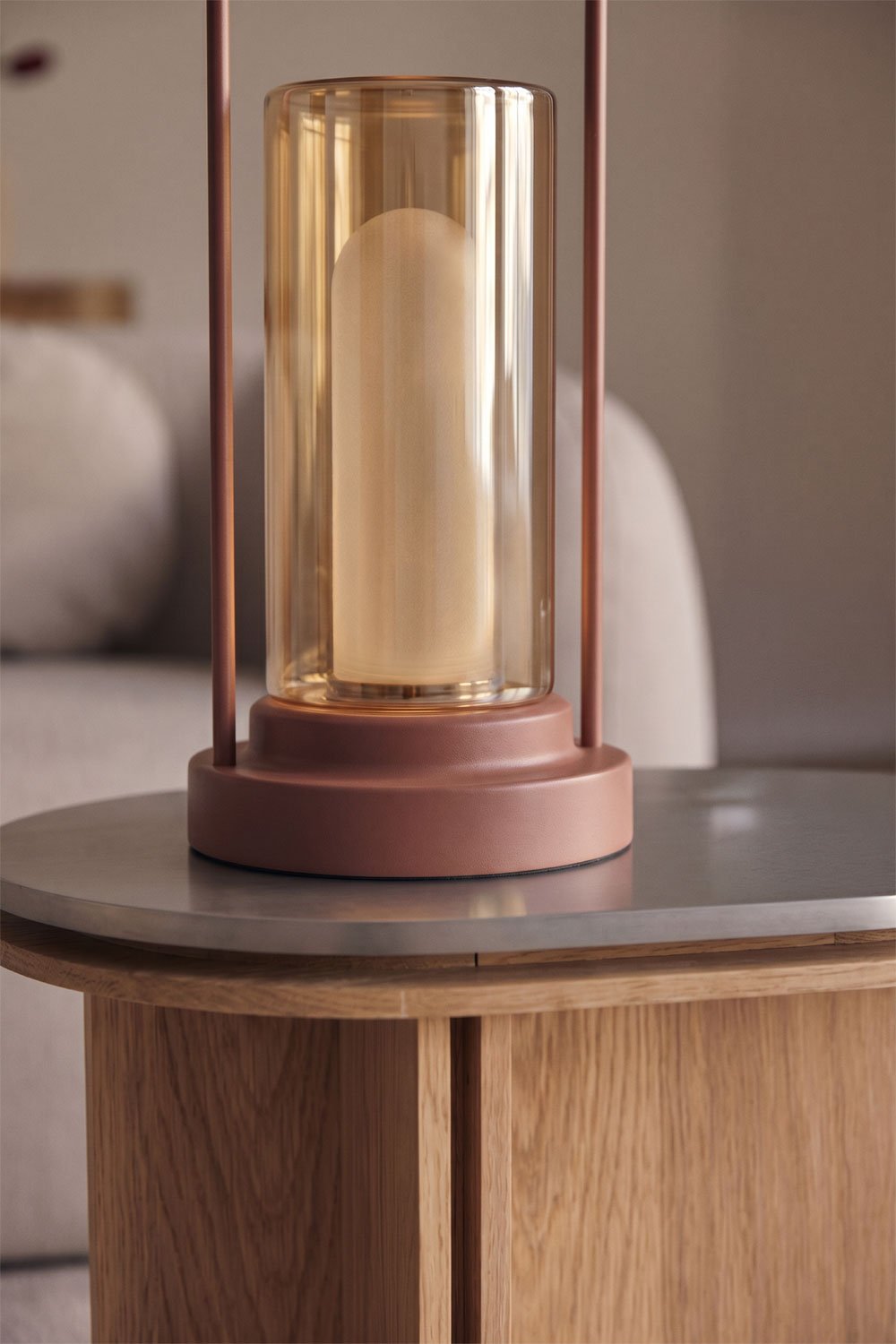 Lampe de table LED sans fil en fer et verre Sorlix, image de la galerie 2