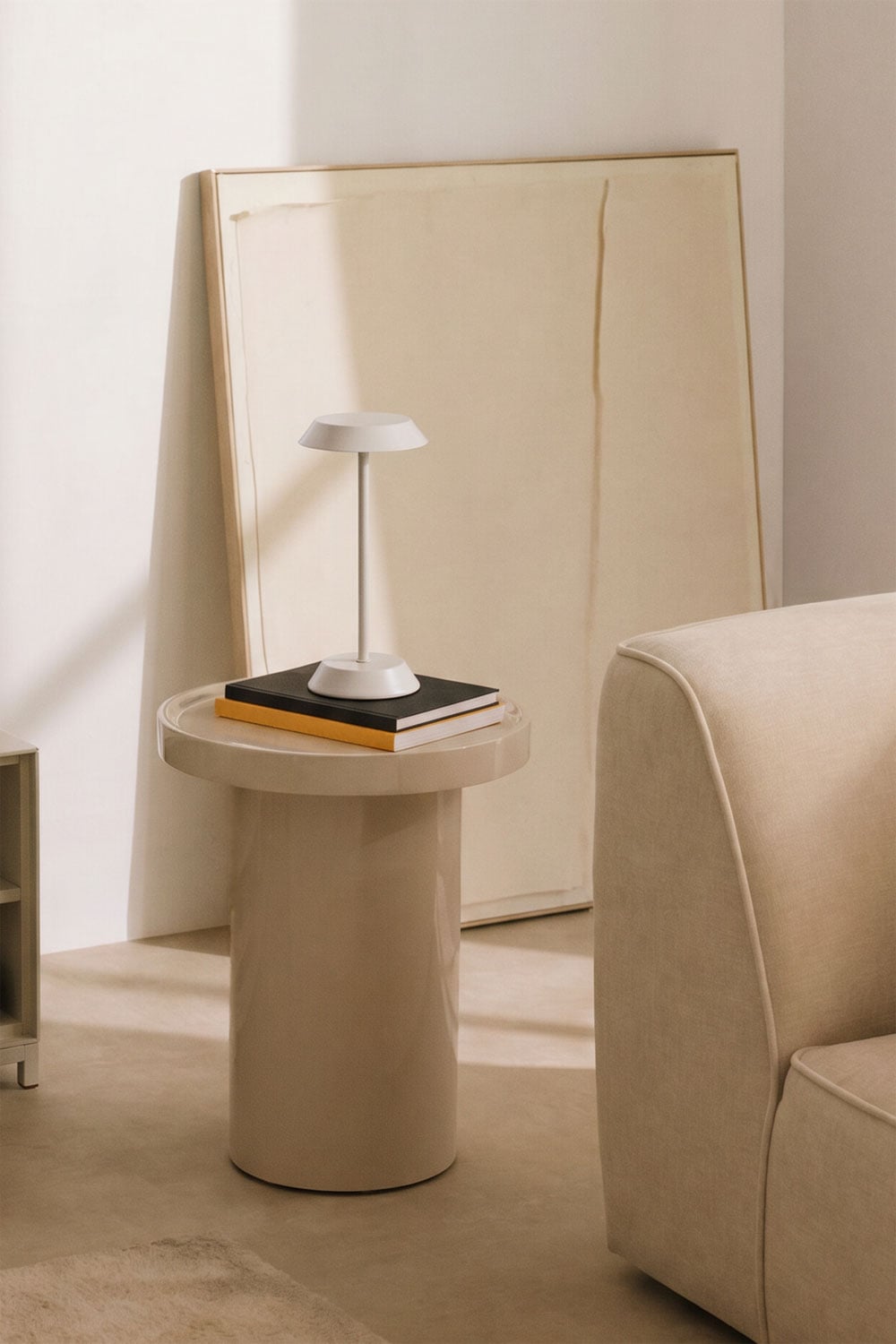 Lampe de table LED sans fil en fer Oravella, image de la galerie 1