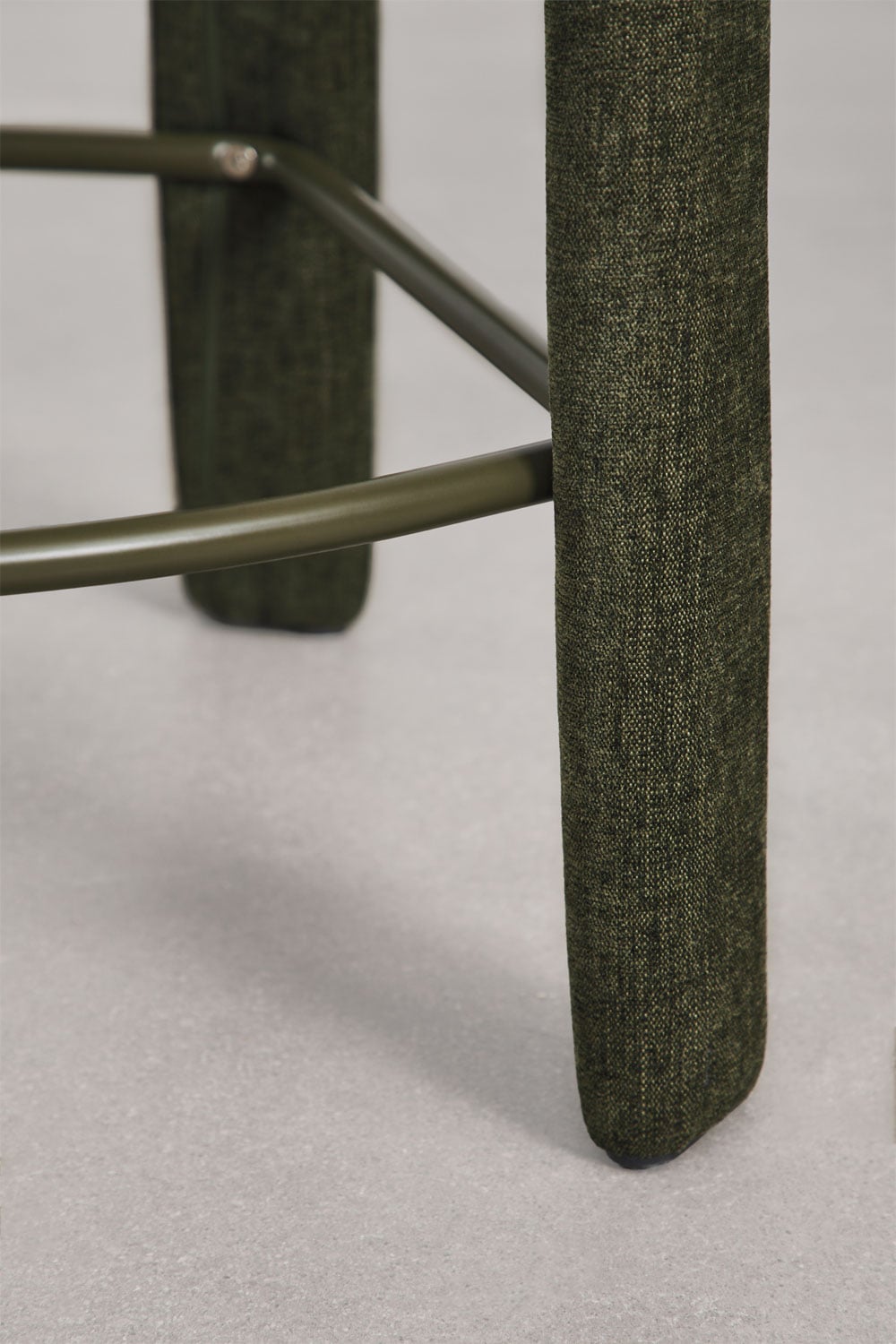 Pack de 2 tabourets hauts rembourrés et en fer Gianis, image de la galerie 7
